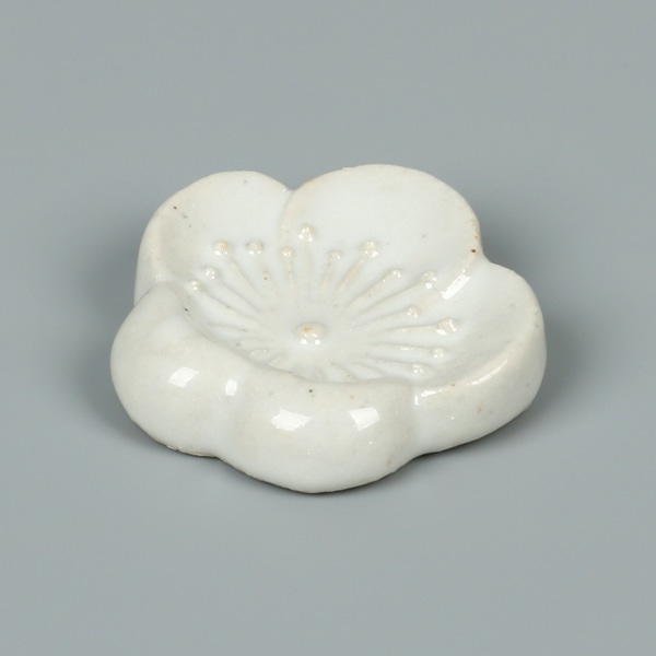 梅　箸置　白