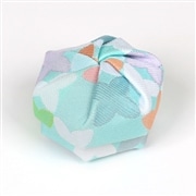 山田松香木店 なにいろ 布香合 花