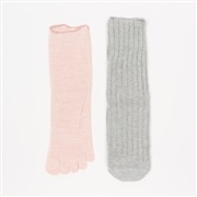 絹屋 　シルクと綿　2足重ね履き　靴下 銀色