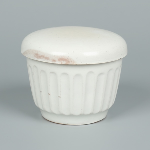 AKOMEYA　美濃焼　塩壺